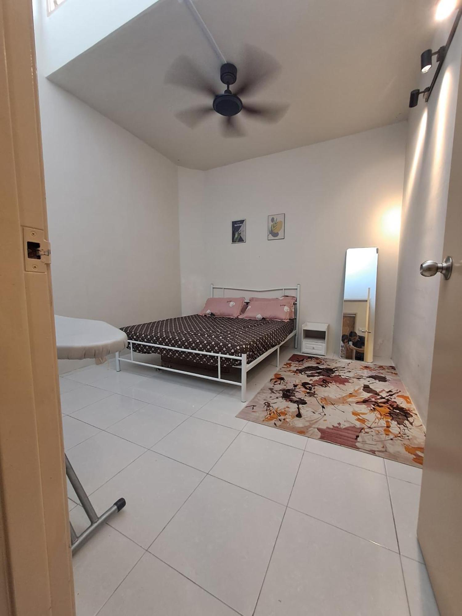 Dahlya Homestay Куантан Екстериор снимка
