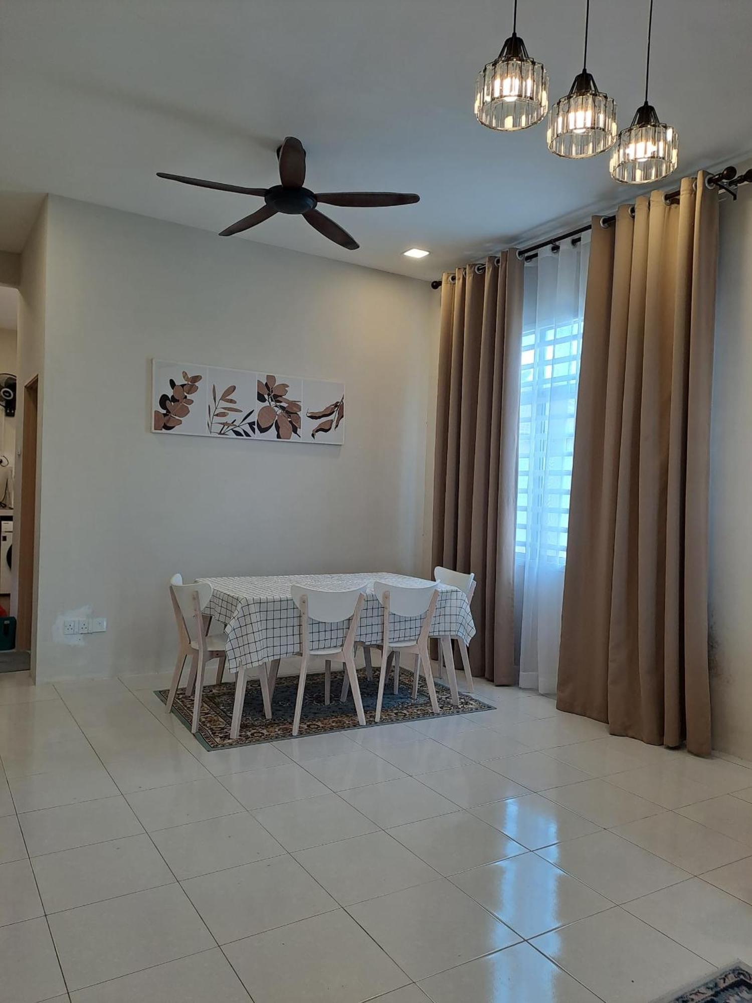 Dahlya Homestay Куантан Екстериор снимка